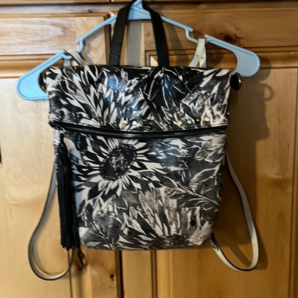 Stylish Black and White Floral Women's Bag